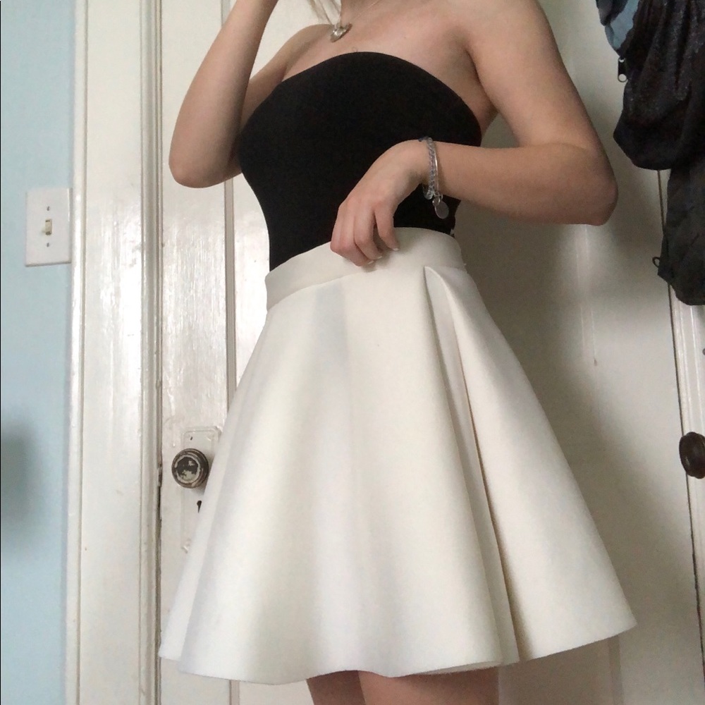 A white skirt